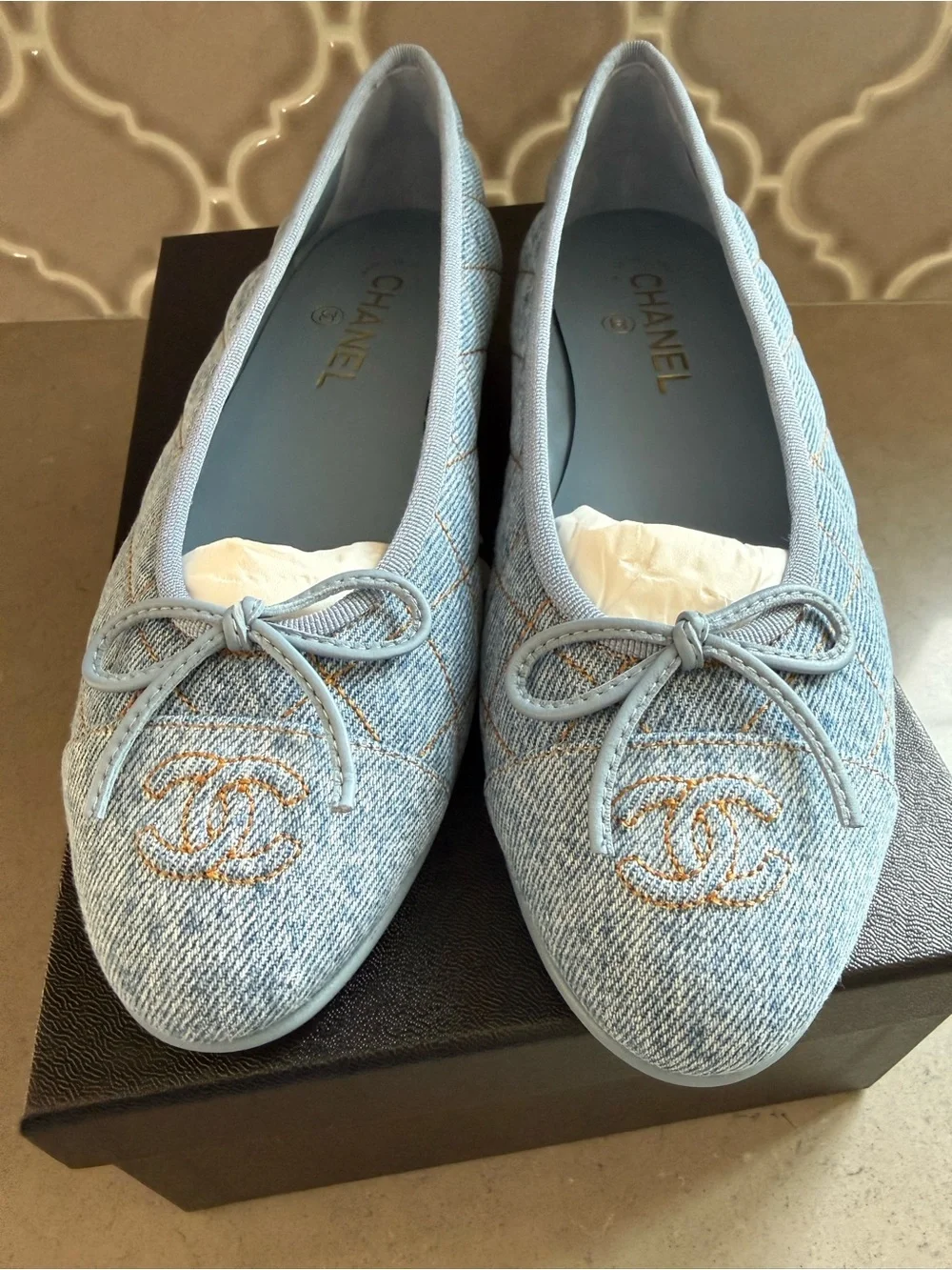 BNWT Chanel 26B Denim Light Blue Quilted Ballet Flat, Size 38.5